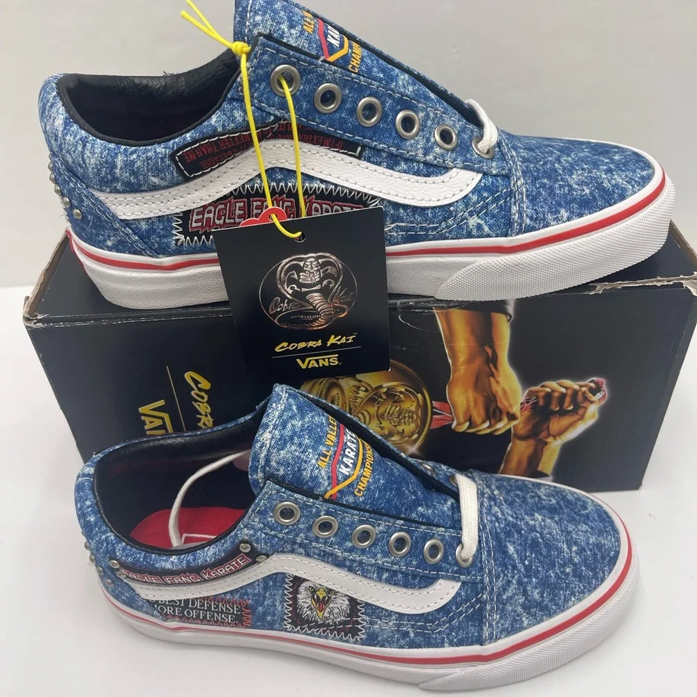 Vans WMNS Old Skool Cobra Kai Multi/True White Sneakers VN0A3WKT6GL